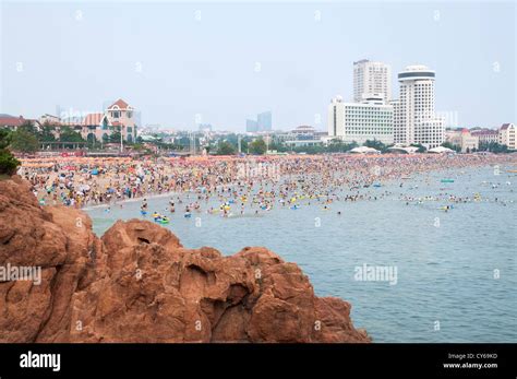 青島下海哪個海灘好？青島的海岸線又長又美，哪一個才最適合下水嬉戲呢？