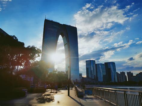 蘇州到姜堰要多久：探索旅程時間與沿途風土人情的奇妙交織